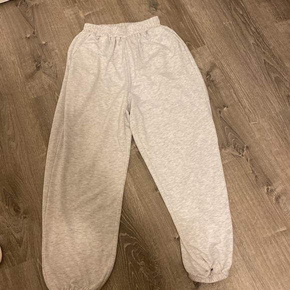 Dazy light gray sweatpants - Picture 2 of 2